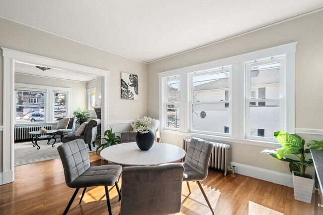 Building Photo - 8 Charlesview St