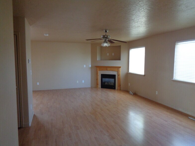 Building Photo - 6758 W Haven Maple Dr