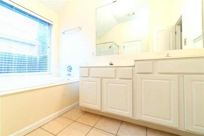 Building Photo - 11214 Amaranth Ln