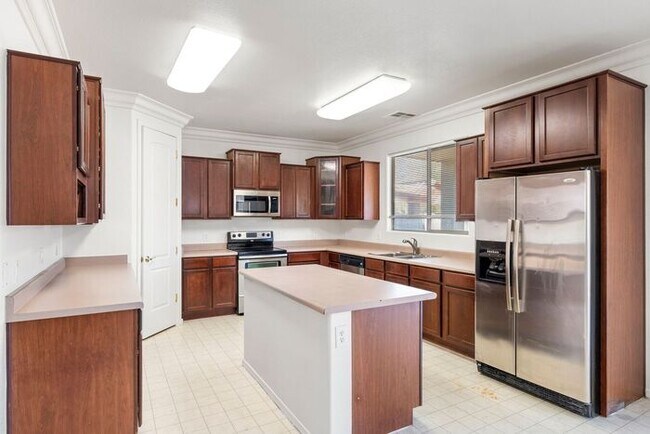 Building Photo - Stunning two-story in San Tan Valley