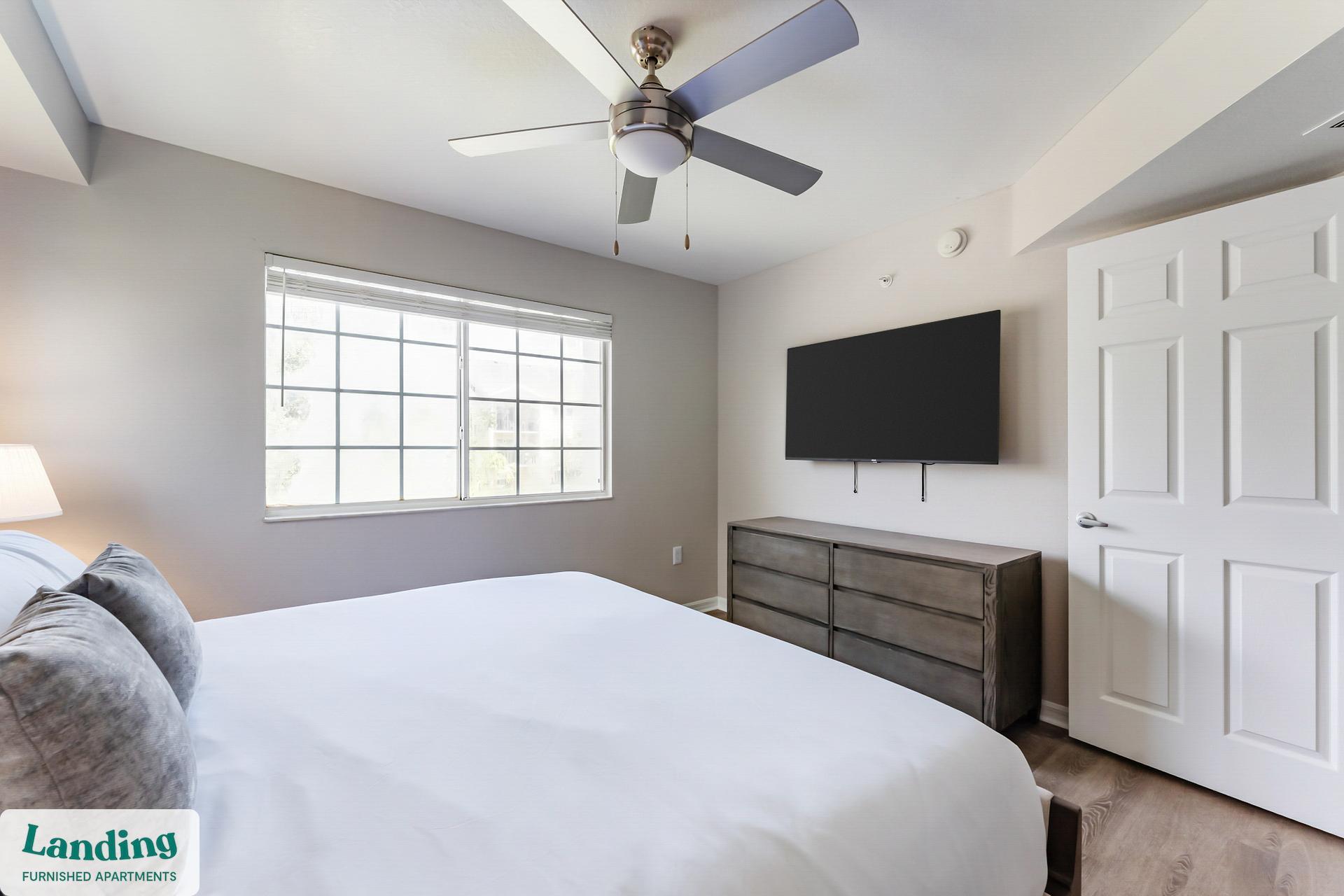 Building Photo - 10200 Falcon Pine Blvd