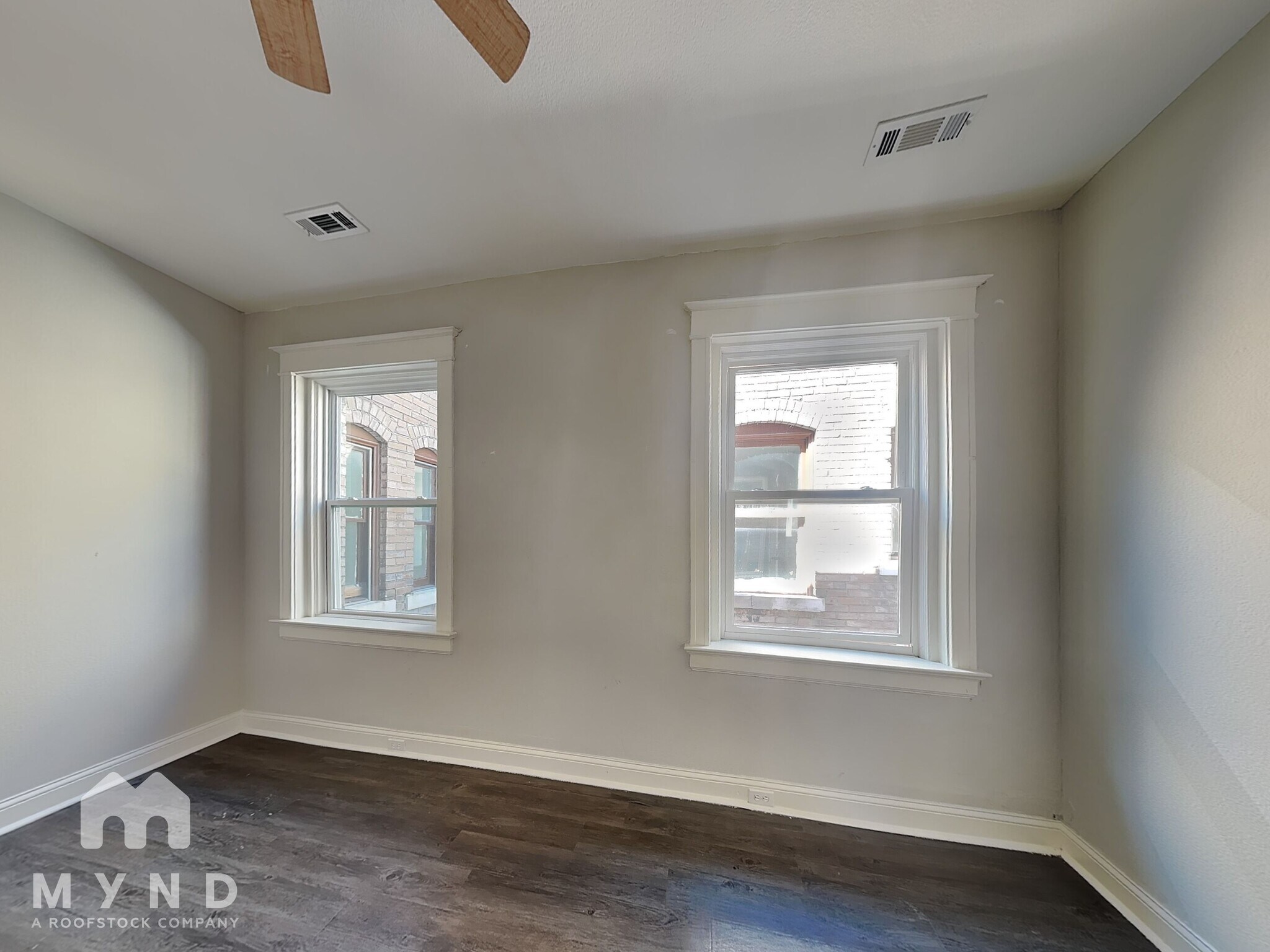 Building Photo - 3001 Agnes Ave