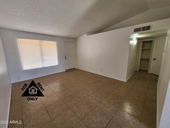 Building Photo - 3120 N 67th Ln