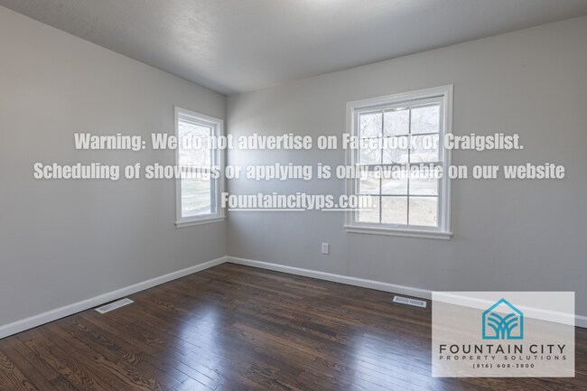 Building Photo - 1307 NE 56th Terrace