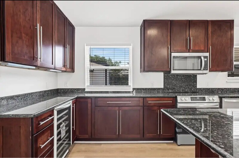 Building Photo - 737 Revere Ave