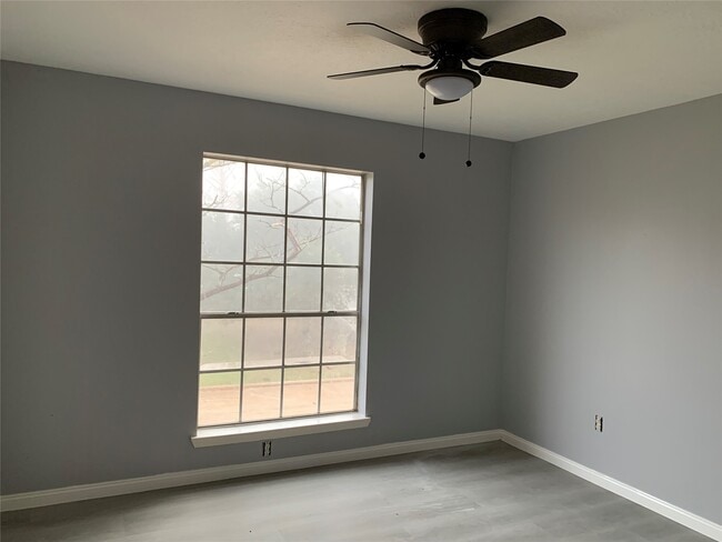 Building Photo - 7022 Harpers Dr