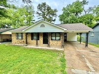 Building Photo - 3383 Seaforth Dr
