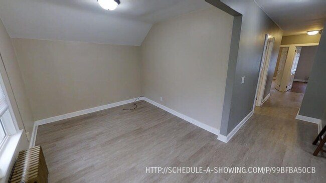 Building Photo - 333 W Crescent St