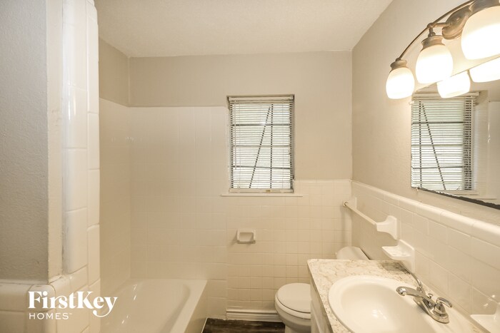 Building Photo - 7608 Oxley Dr