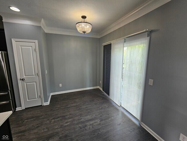 Building Photo - 9062 Sparta Dr