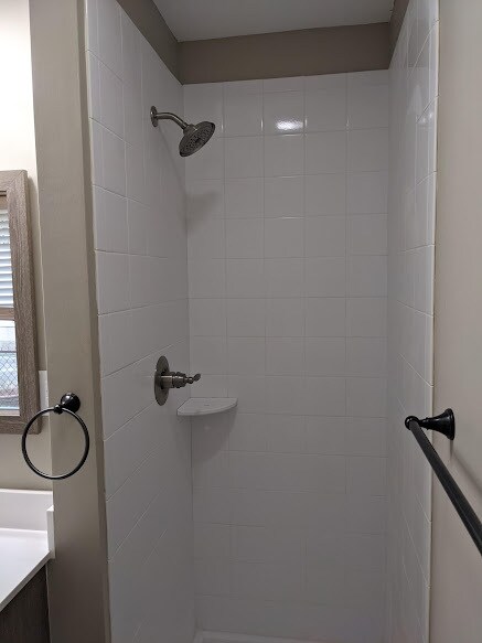 Building Photo - 1245 S Hawthorne Rd