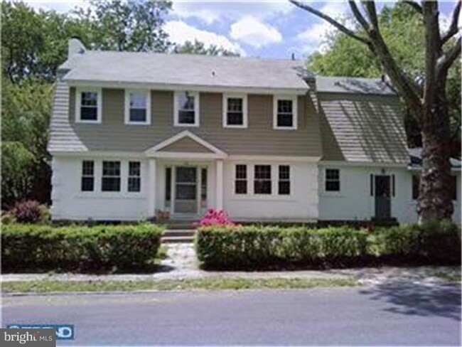 Building Photo - 346 Calvert Rd