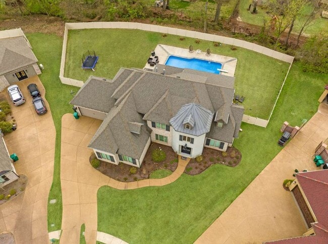 Building Photo - 30 Winslow Cv