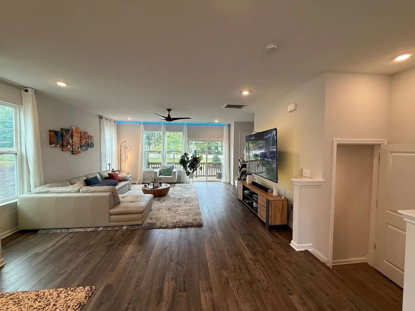 Building Photo - 1228 Commack Dr