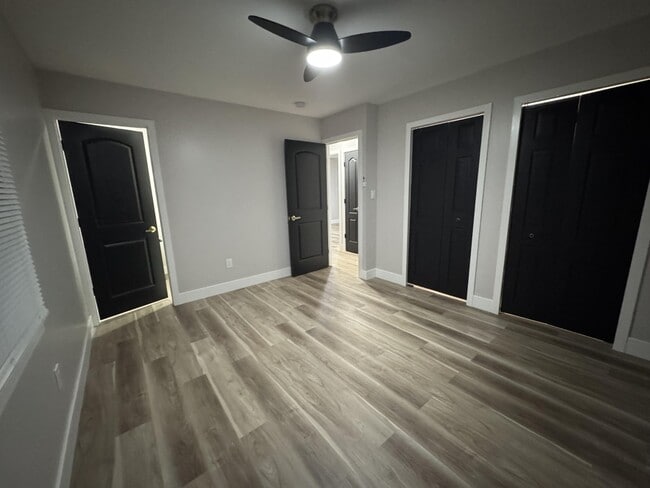 Building Photo - 24 Pilgrim Ln