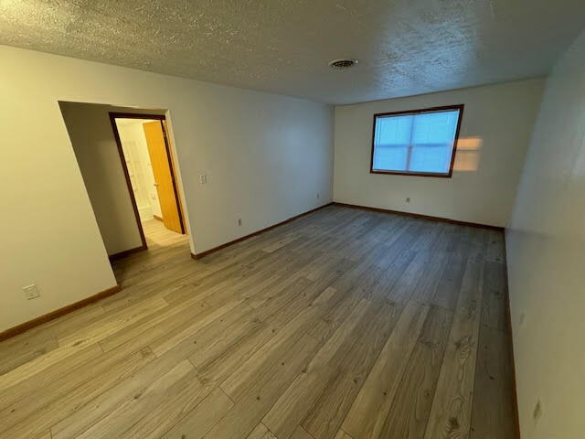 Building Photo - 2-Bed in the Heart of Troy – 900 Sq. Ft. of Cozy Living!"