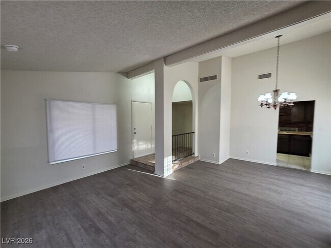 Building Photo - 3214 Anacapa Way