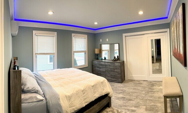 Building Photo - 87 S Whittlesey Ave