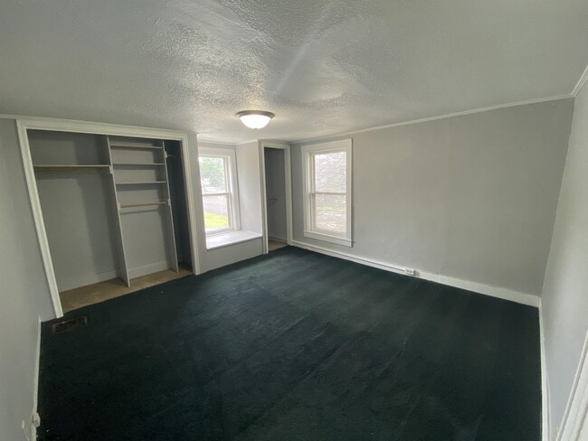 Building Photo - 292 11th St