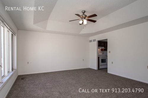 Building Photo - 5908 Brittany-