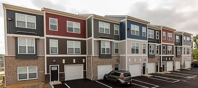 Building Photo - 2315 Anderson Rd