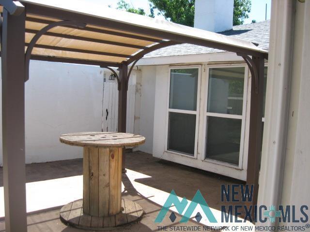 Building Photo - 1900 Arcineiga Dr