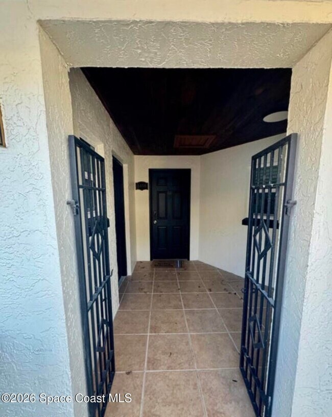 Building Photo - 1458 Guava Ave