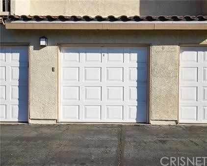 Building Photo - 640 Indian Oak Ln