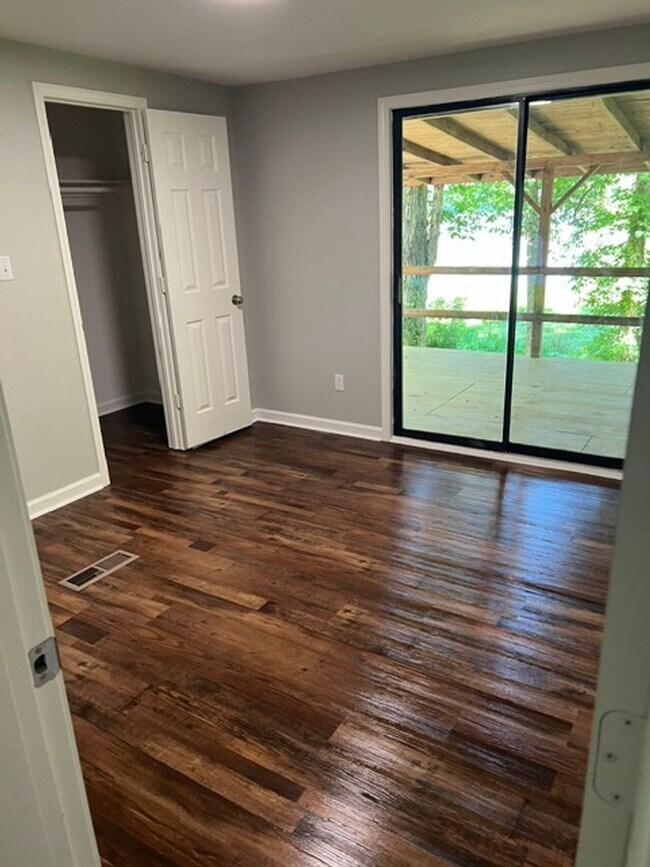 Building Photo - Renovated 3 Bedroom 2 Bath Home for Rent!!