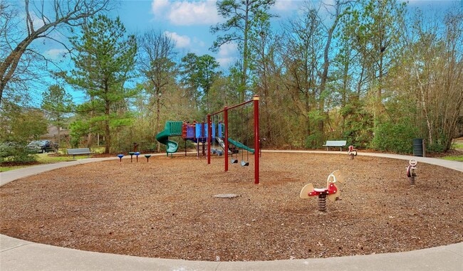 Building Photo - 2 E Pipers Green St