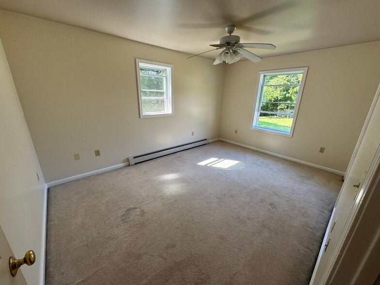 Building Photo - 124 Lincoln St