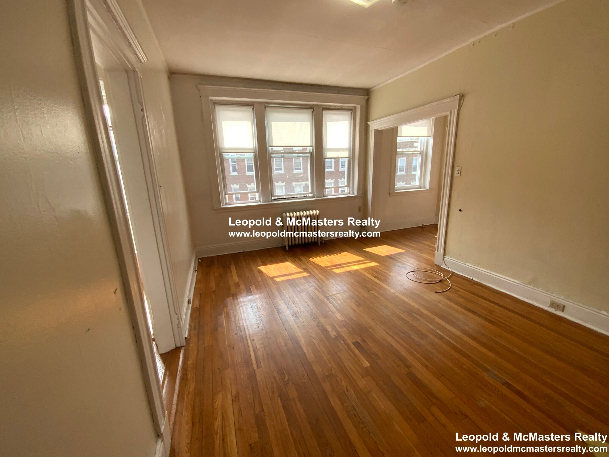 Building Photo - 239 Kelton St