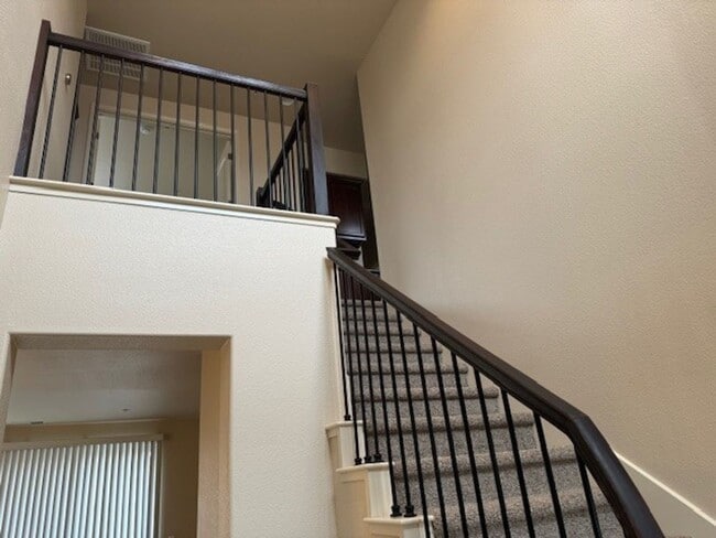 Building Photo - East Sparks Three Bedroom Home