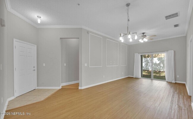 Building Photo - 7047 Deer Lodge Cir