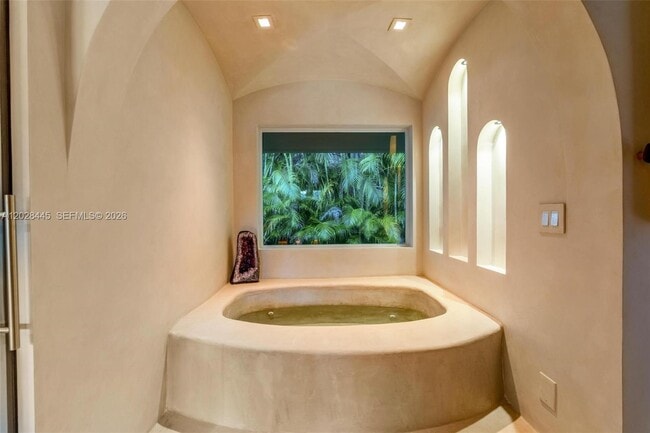 Building Photo - 8251 Old Cutler Rd