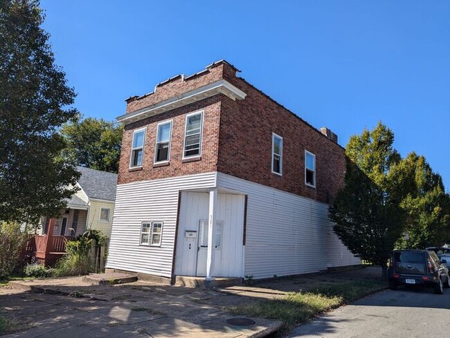 Primary Photo - One of the Largest One Bedrooms I have See...