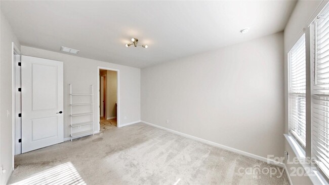 Building Photo - 509 Myrick Aly