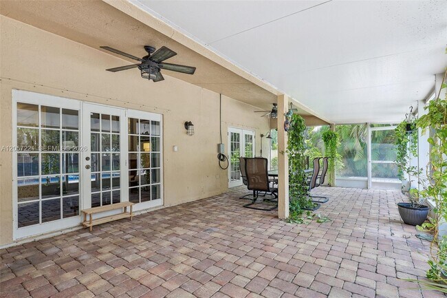 Building Photo - 13100 NW 11th Dr
