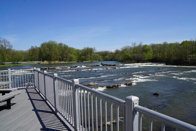 Building Photo - 60 Winooski Falls Wy