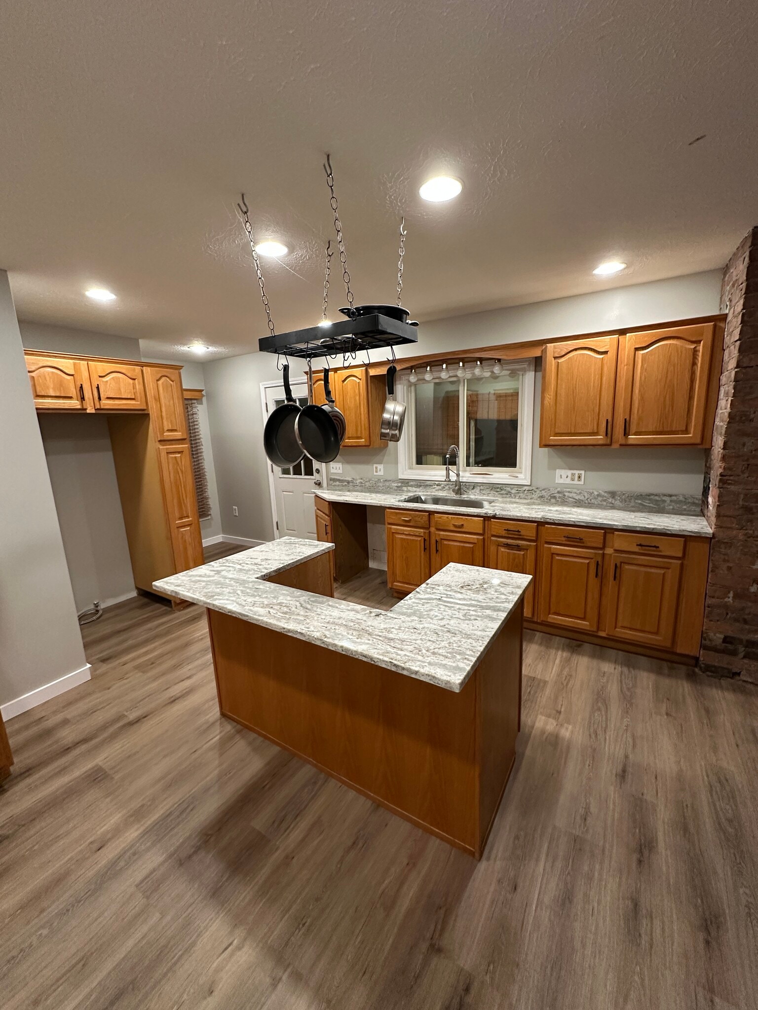 Kitchen - 260 Jefferson Ave