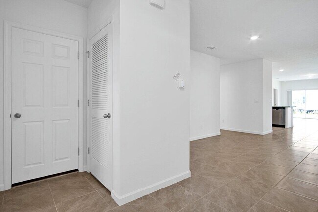Building Photo - 12341 Nettuno Wy