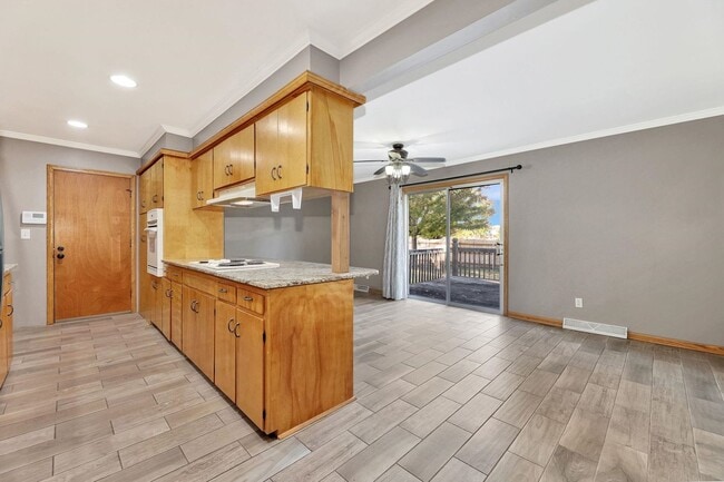 Building Photo - Coming available in February!