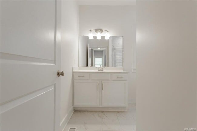 Building Photo - 408 N Robinson St