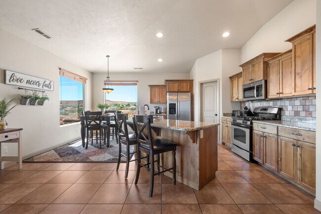 Building Photo - Fully Furnished Home With a View | 1–6 Month Lease | Private Basement Suite + All Essentials Incl...