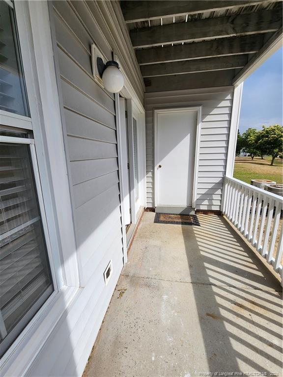 Building Photo - 264 Waterdown Dr