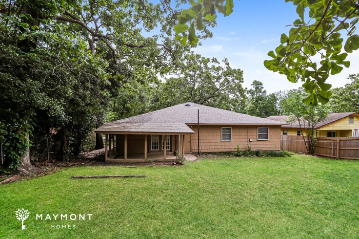 Building Photo - 8707 Oakhaven Dr