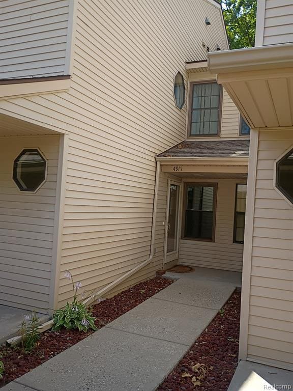 Building Photo - 4911 Oak Hill Dr