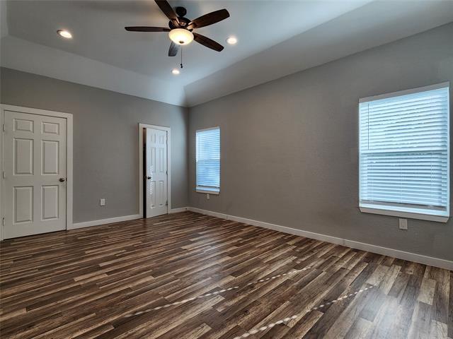 Building Photo - 809 Maples Ave