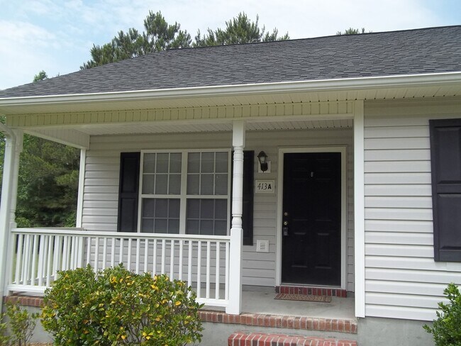 Building Photo - 413A Belgrade-Swansboro Rd