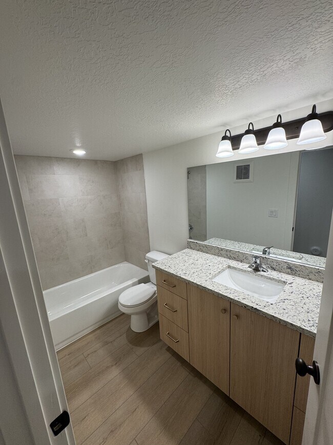 Building Photo - 129 S 940 E